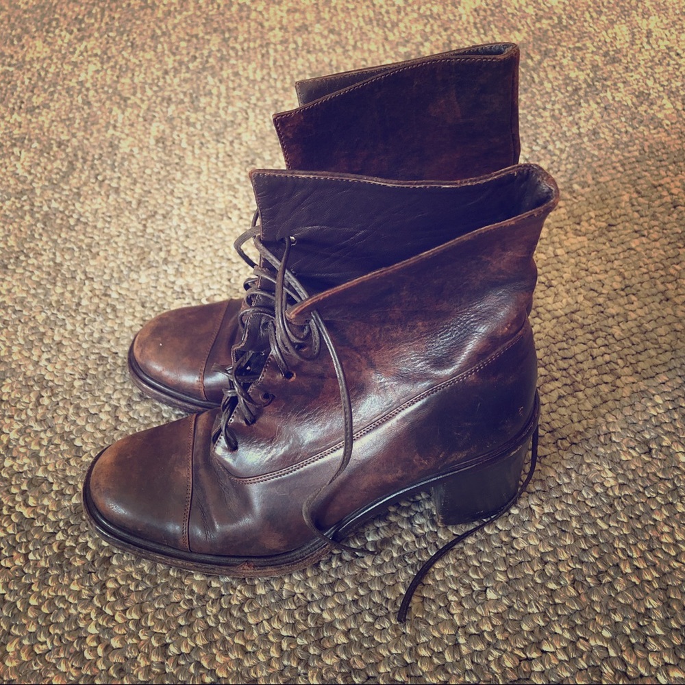 Vintage Italian leather lace up boots